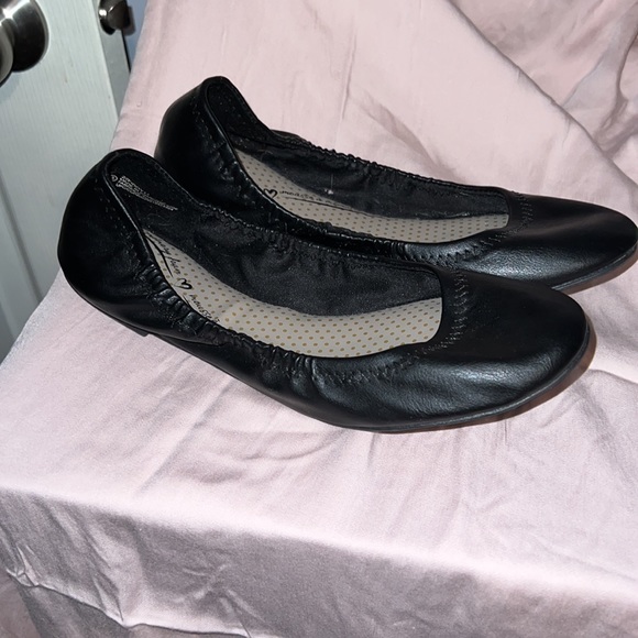 George black leather like ballet flats - Picture 3 of 4
